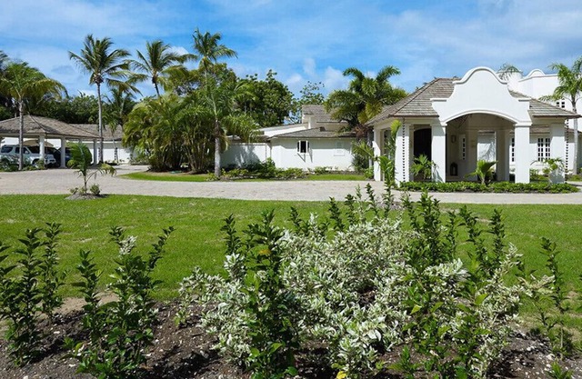 Meticulously Designed 7-Bedroom Property