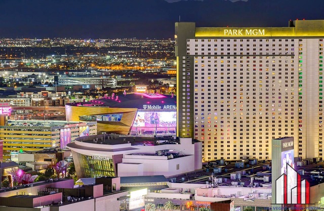 MGM Signature-30-721 1Br2Ba F1/Strip View Balcony