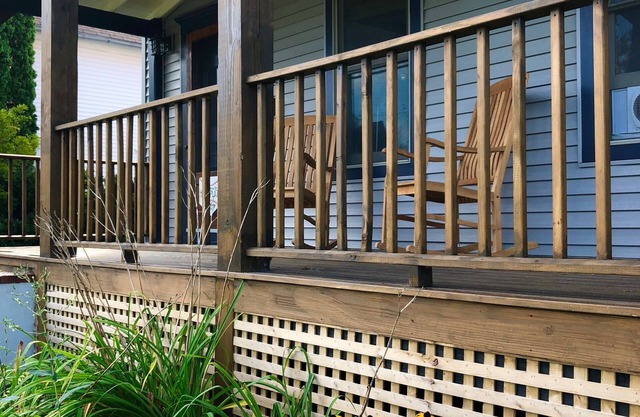 Middlebury Gem open concept and 5 minutes from town