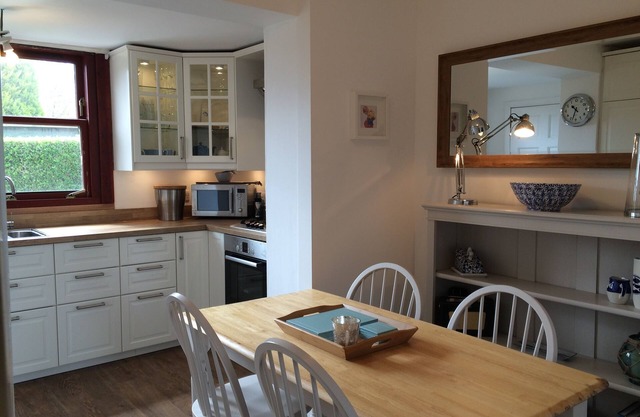 Middleshot Cottage 2 bdrms lge garden, short walk to beach and golf nr Edinburgh