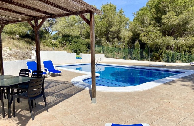 Mil Palmeras Detached Villa with large Private Pool 10 minute walk to the Beach