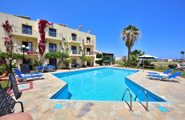 Milos apartments for 3 guests