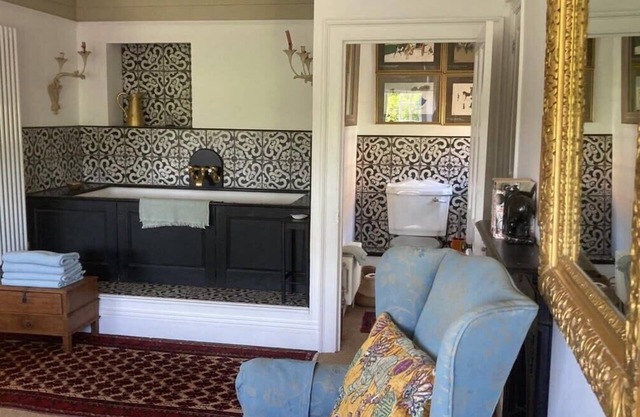 Milverton Georgian Gem with Boho Vibe .