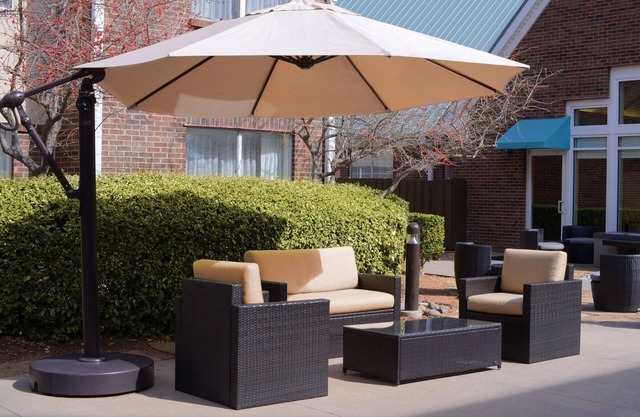 Minutes to The Dallas Arboretum! Pool Access, BBQ & Sports Facilities, Parking!