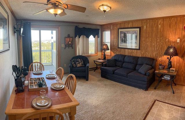 ML 342: Ballhooter views from this delightful, bike-in/out 1BR!