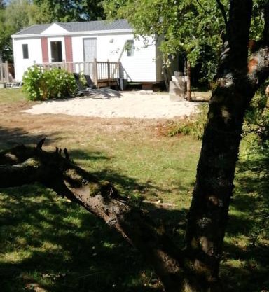 mobil-home à la campagne