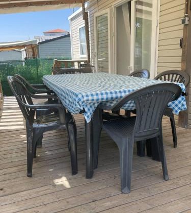 Mobil-home climatisé à Valras Plage dans le camping 4 étoiles les Sables du midi à 800m de la plage