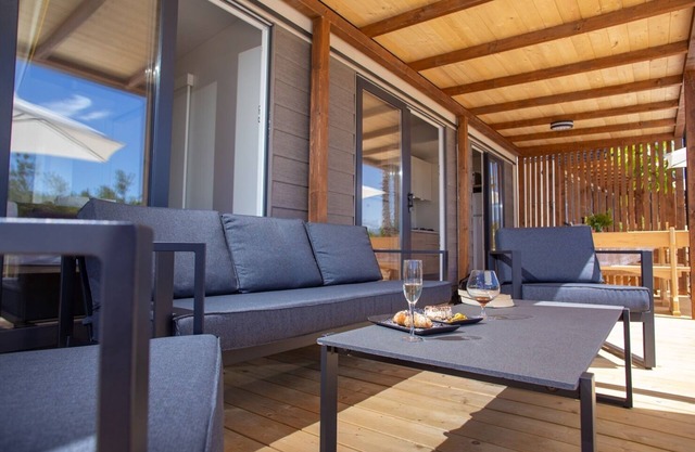 Mobile house with private pool