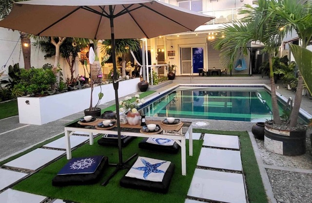 Modern 3-bedroom house with WiFi and AC in Bacnotan