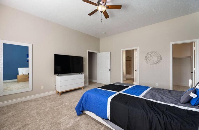 Modern 6 Bedroom with Tons of Games