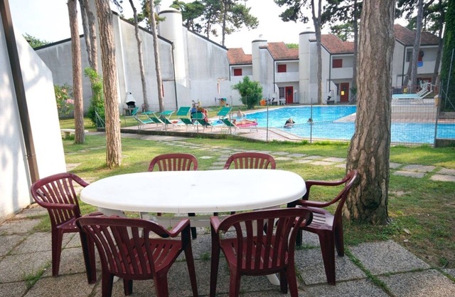 Modern and fully equipped four room apartment with pool