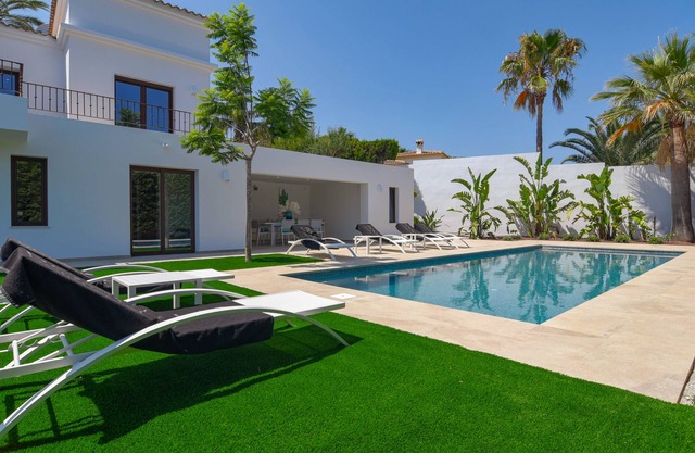 Modern and luxury villa in Moraira, Costa Blanca, Spain with heated pool for 6 persons