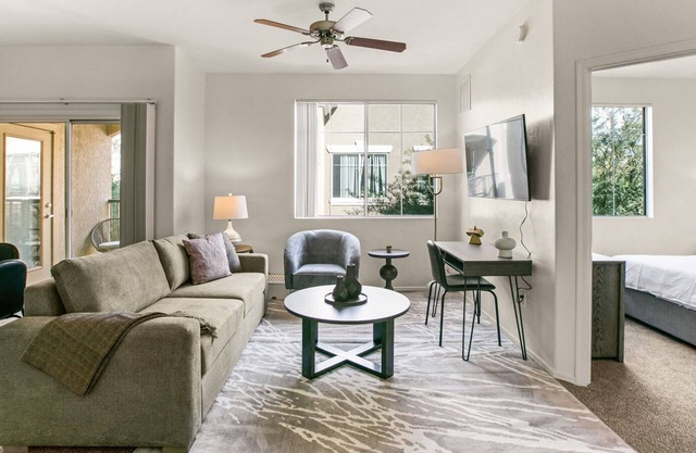 Modern Apartment in Prime Location (ID7950X63)