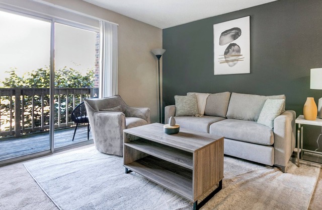 Modern Apartment in Prime Location (ID7025X65)