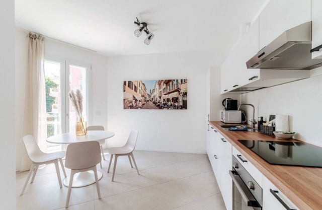 Modern apartment just minutes from Como Center and Cernobbio (MENAGGIO)
