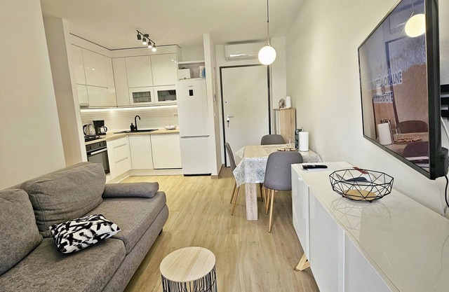 Modern Apartment near River