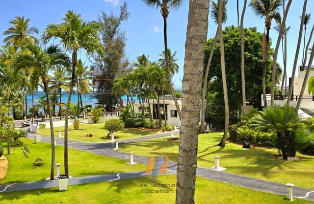 Modern apartment with terrace sea view - 2BR AC - 20M Beach - Pools - Wifi