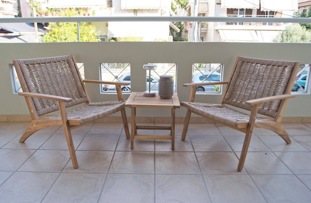 Modern Beach Retreat 2BR in Coastal Palaio Faliro