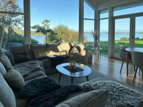 Modern Cabin With Sea View In Bokn