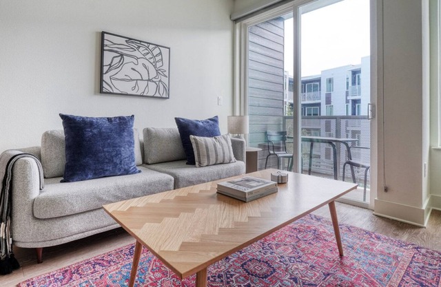 Modern Central Austin 1BR w/ Pool, Roof & W/D, nr Domain, by Blueground