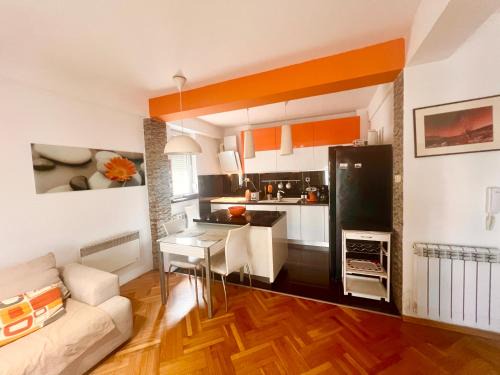 Modern Central Flat
