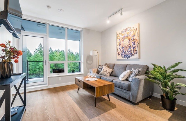 Modern Comfort at UBC: 1BR Condo near Campus