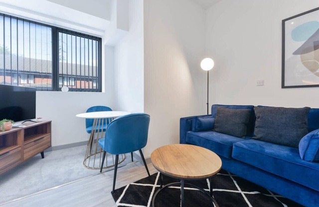 Modern & Cosy 1 Bedroom Budget Apartment in Dudley