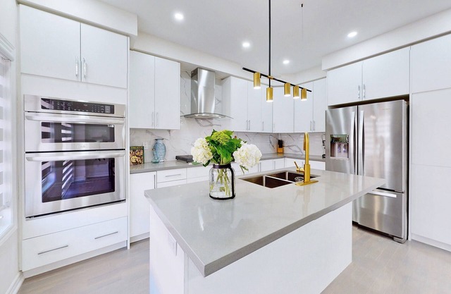 Modern & Cozy Retreat 4BR Detached Home ~ Georgina