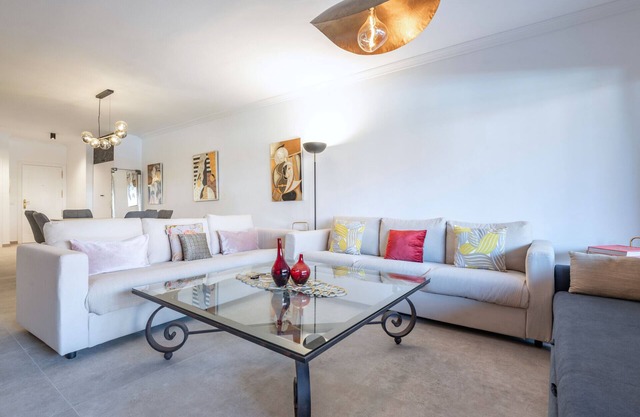 Modern Ground Floor Holiday Apartment – Embrujo Playa, Puerto Banús