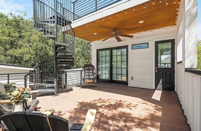 Modern Home Mins to DT ATX & UT | Balcony | ACL