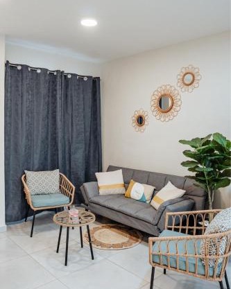 Modern house, 5 minutes from El Salvador Airport
