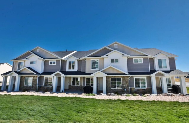 Modern Lake Retreat | Steps to Marina & Adventure