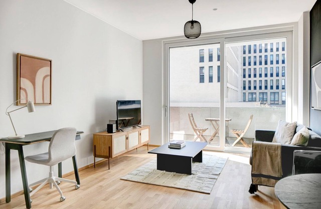 Modern Landstraße 1BR w/Amazing Views, steps from Danube, by Blueground