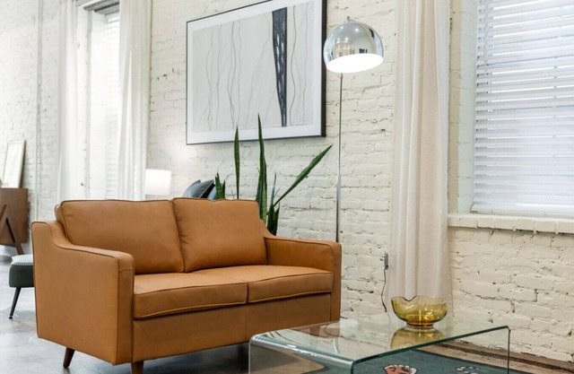 Modern Loft-Style Retreat Near Blenko Glass – Milton, WV