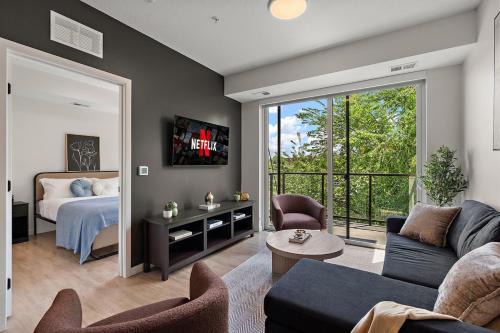 Modern Luxury 1Bd Condo In Downtown Minneapolis, Minutes From Minneapolis Convention Center & US Bank Arena