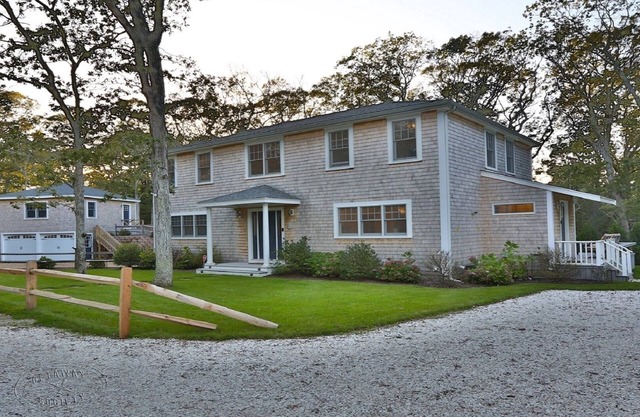 Modern, luxury 5-bed, 4.5-bath w/full basement! Now booking for 2026!