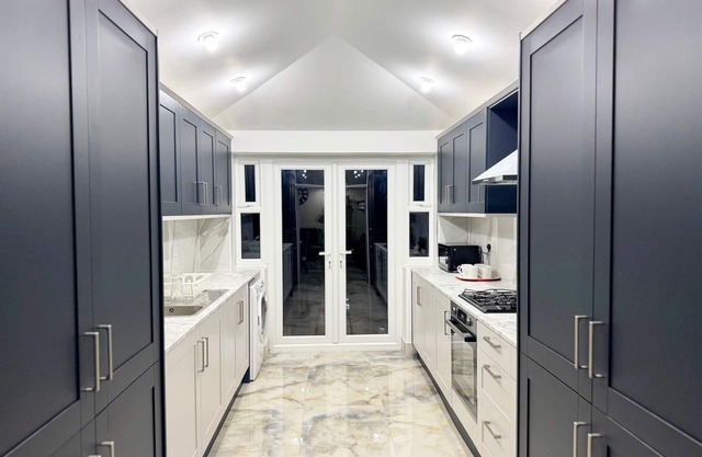 Modern North London Retreat - 7 Bedrooms