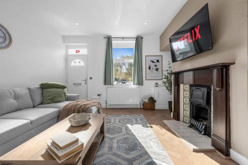 Modern Prestwich Home Near Heaton Park & City Links