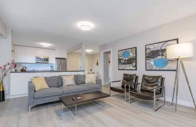 Modern Spacious Ocean-view Suite with Private Ent