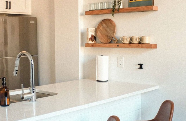 Modern Studio w/Gym, Elevator, Coffee Shop | 220