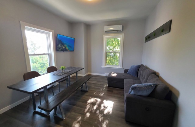 Modern Sun-Filled 2nd Story