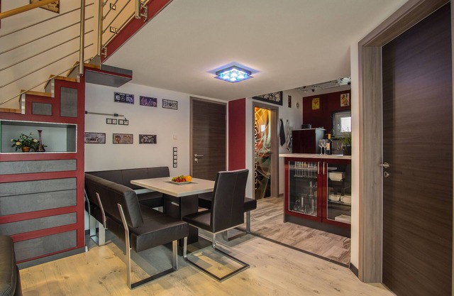Modern & TOP-equipped apartment (up to 6 pers.) + Netflix + bicycle garage