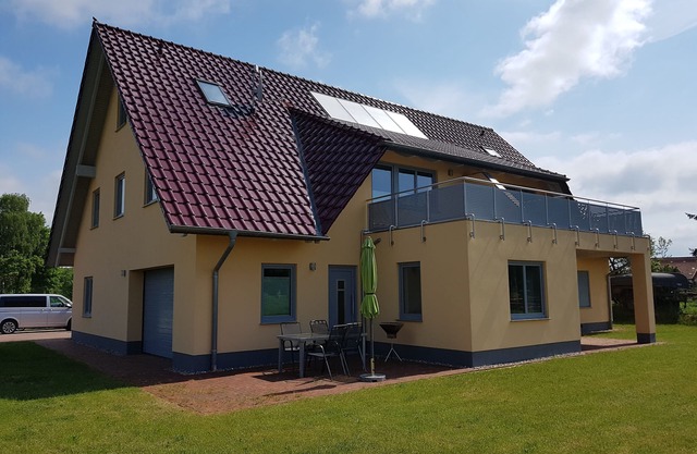 Modern vacation apartment in a natural paradise on Lake Plau