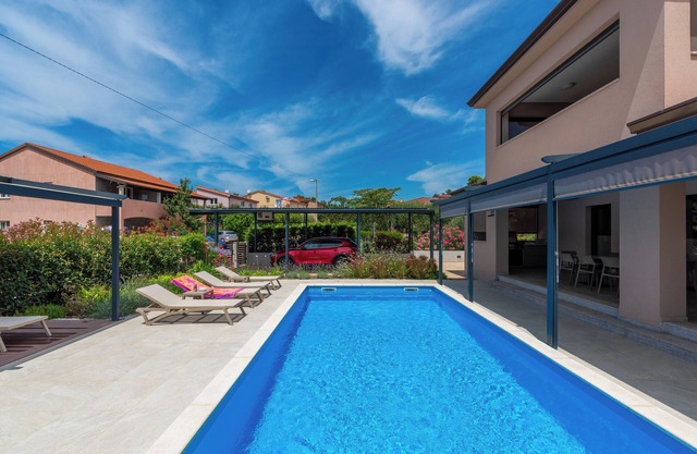Modern Villa Karina with pool in a quiet location near Poreč