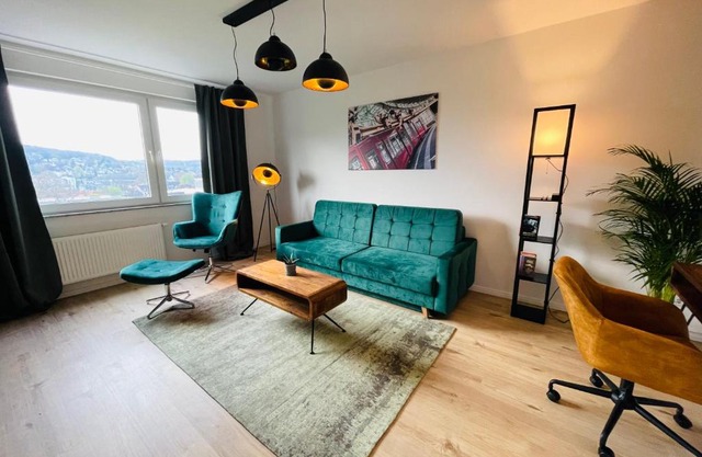 modern * zentral * Netflix * Arbeitsplatz