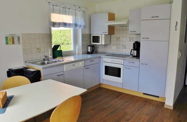 Moderne FeWo (52m2) mit Terrasse für 2 Erwachsene & 2 Kinder