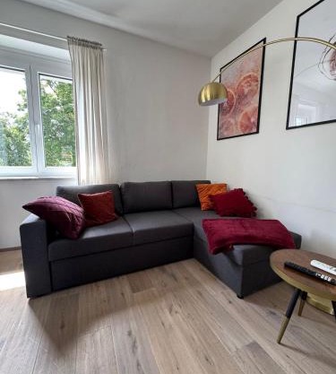 Modernes Zentrales Apartment mit Balkon