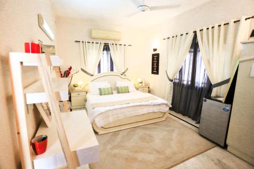 Mohalla Rooftop Retreat