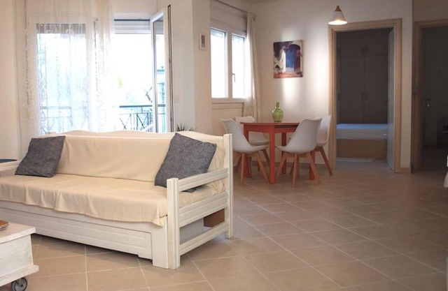 Mola Kassandra1, (20m from the sea)