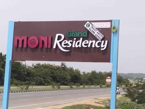Moni Grand Residency